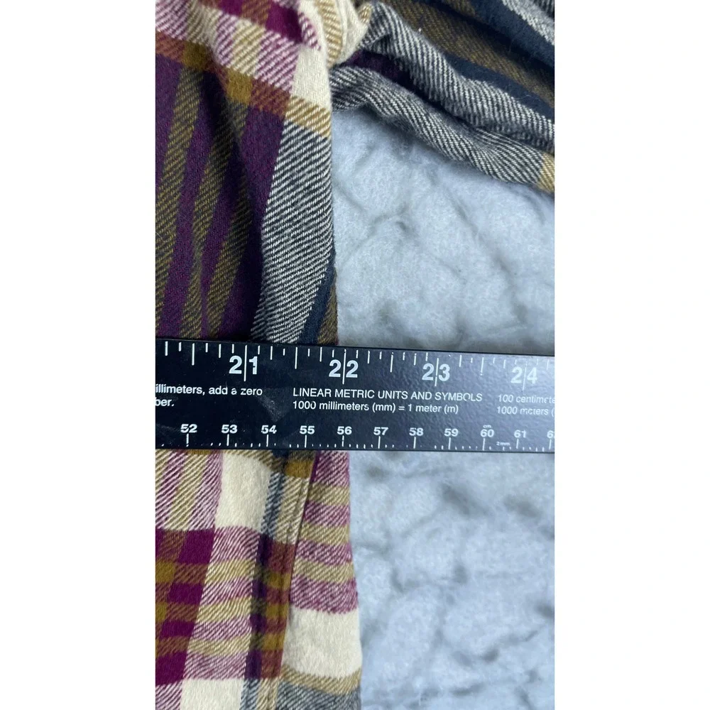 Legendary Whitetails Button Down Mens LG Plaid Excellent Corduroy Trim Flannel
